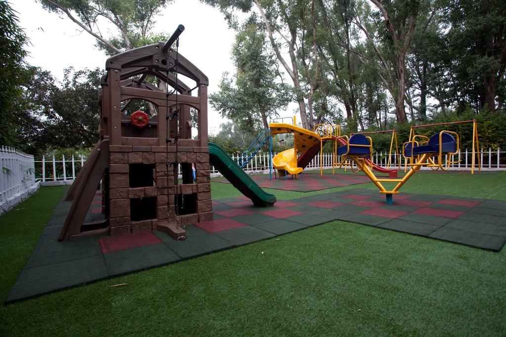 Club Mahindra Saj Mahabaleshwar Otel Dış mekan fotoğraf