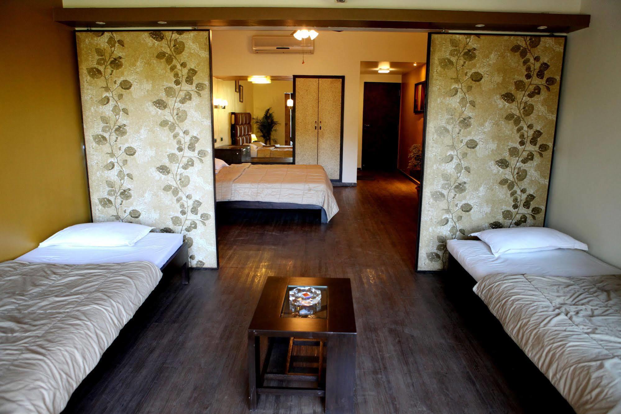 Club Mahindra Saj Mahabaleshwar Otel Dış mekan fotoğraf
