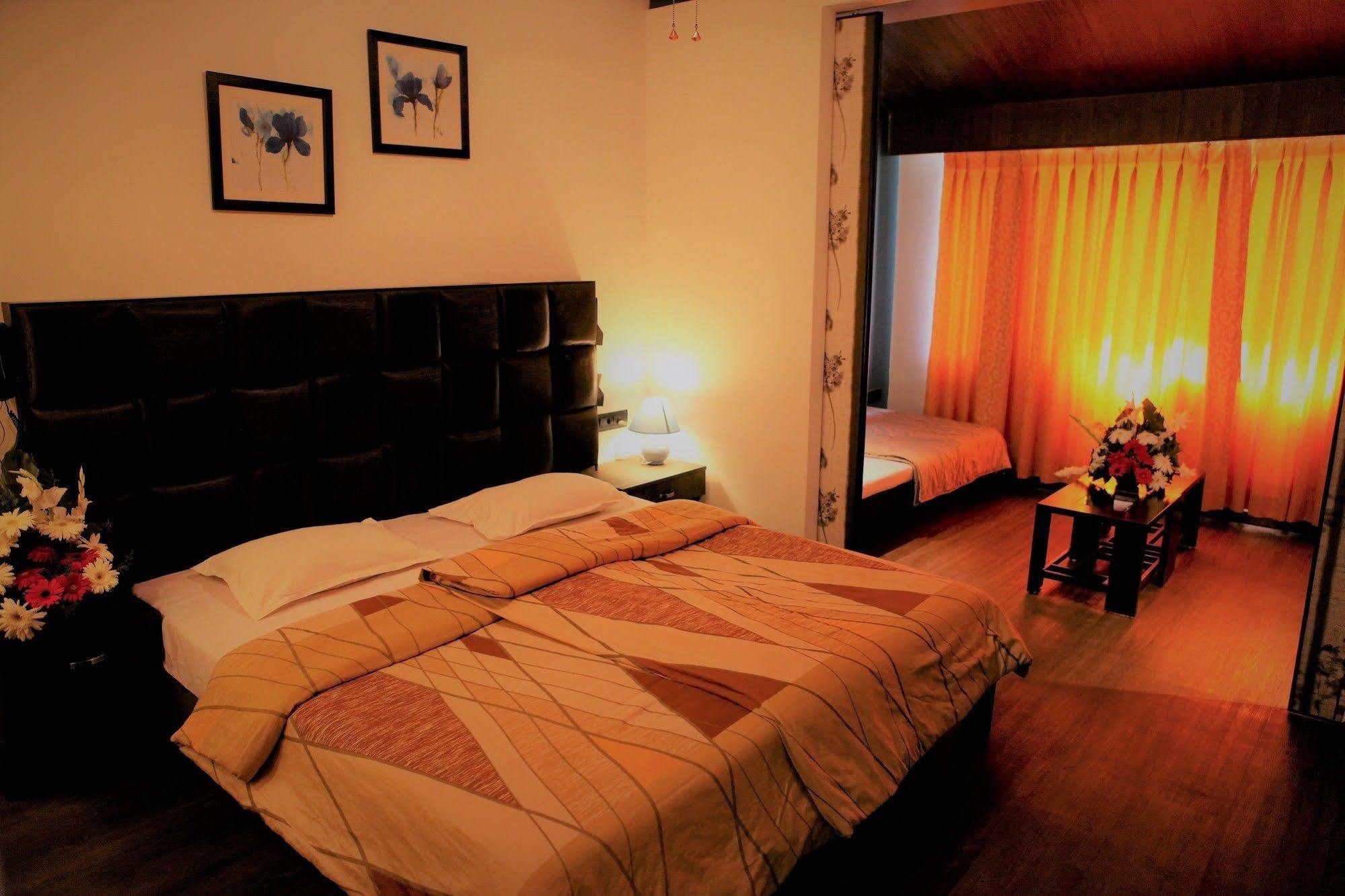 Club Mahindra Saj Mahabaleshwar Otel Dış mekan fotoğraf