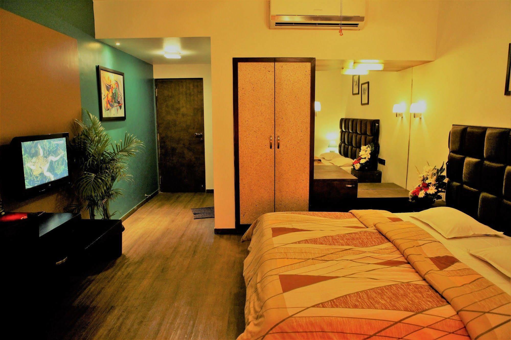Club Mahindra Saj Mahabaleshwar Otel Dış mekan fotoğraf