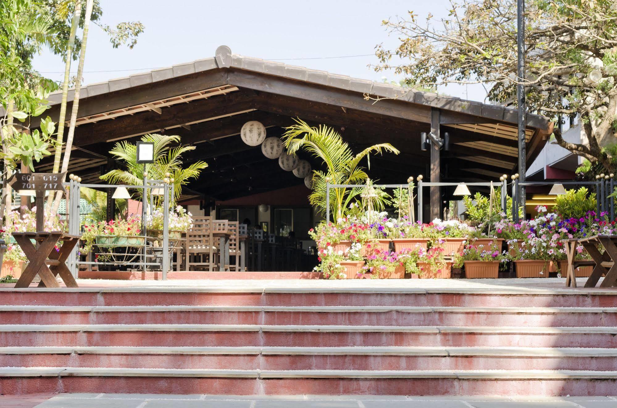 Club Mahindra Saj Mahabaleshwar Otel Dış mekan fotoğraf
